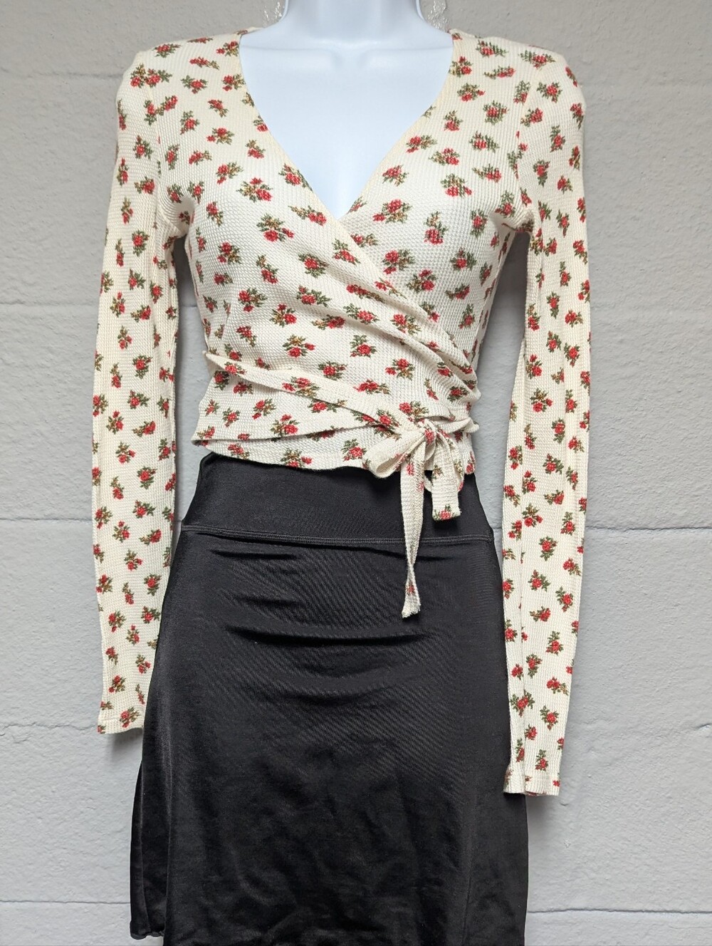 Brandy Melville Wrap Shirt Cotton Thermal Rosebud Print One Size